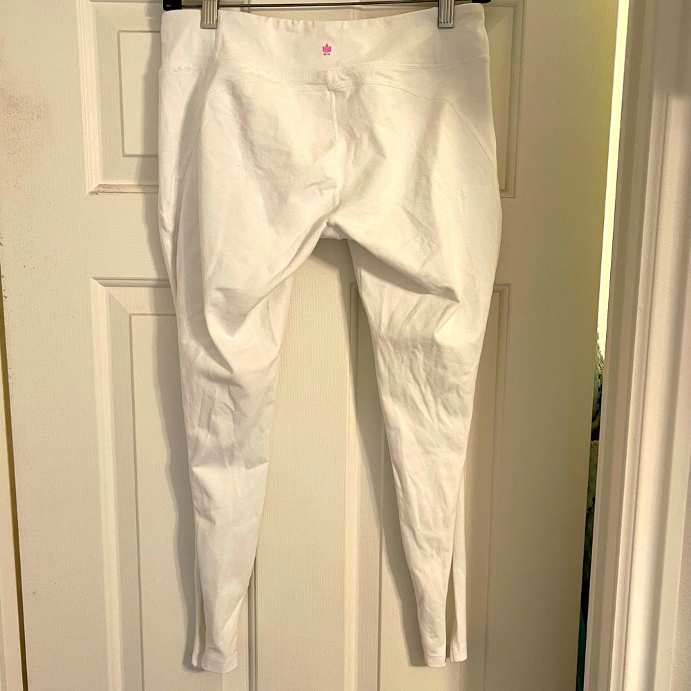 EEUC Kira Grace leggings w/mesh detail, size M - Picture 2 of 3